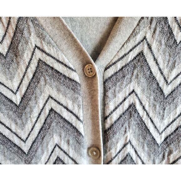 BANANA REPUBLIC Women M Cardigan Sweater Chevron Zig Zag Button Up Gray 34" - Picture 5 of 8